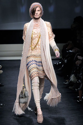 [runway 02[5].jpg]