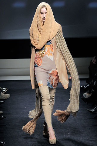 [runway 04[5].jpg]