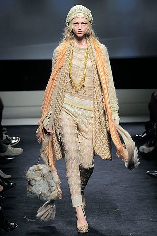 [runway 05[5].jpg]