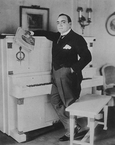 [Enrico_Caruso[4].jpg]