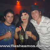 fiesta de disfraces - club sarmiento - 20-03-10 - flasheamos.com.ar-094.JPG