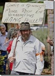 Genoeg_Is_Genoeg_Cullinan Kameeldrift police station protest Nov72008