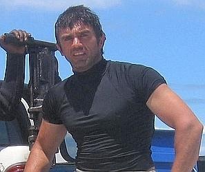 [Milne Greg 37 prof diver shot dead for cellphone Durbanville Cape April 28 2009[8].jpg]