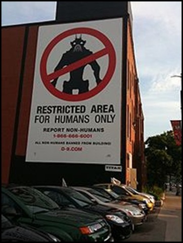 [District9RestrictedAreaforHumansOnly[4].jpg]