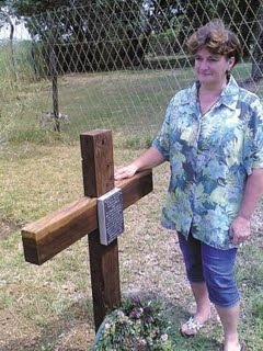 [Eva Priscilla husband Ken murdered farm Eshowe KZN by farm occupiers 2007[5].jpg]