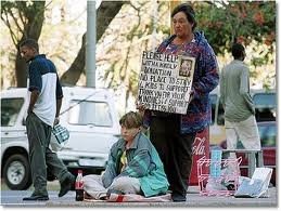 [AFRIKANER POOR BEGGING FOR FOOD[5].jpg]