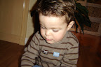 Maman est passée avec les ciseaux (et s'est permis de me mettre un peu de gel) / Mommy took out the cissors (and allowed herself to add some gel)