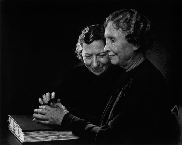 [Helen Keller with Polly Thompson[2].jpg]