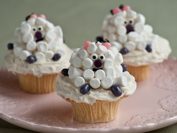 [lambcupcakes10.jpg]