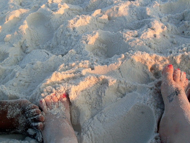 [feets3[3].jpg]