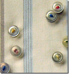 button pins