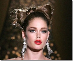 bow-valentino-couture-fall-2005 bow-valentino-couture-fall-2005