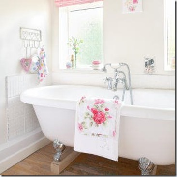 Freestanding_bath_e_9c53654d7f7c9c72667efde1daba6b35_large
