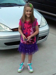 [CatiasFirstDayOfSchool3.jpg]