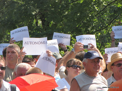 autonómia