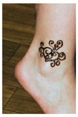 3-12-11 henna tattoo baby party34