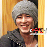 ＜20100428@Kiss The Radio Cr: www.2kyuhyun.com
photo by lAdy~2J@2kyuhyun.com / Design & Upload pic by lAdy~2J@2kyuhyun.com＞