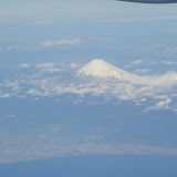 帰りの飛行機から雪をかぶった富士山が見えました。綺麗〜。