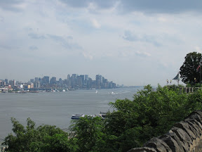Downtown Manhattan from Hamilton Park in New Jersey