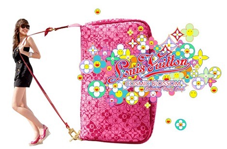 [10.03.23TracyLouisVuittonCollaboratedwithTakashiMurakamiforCosmicBlossomCollection01[4].jpg]