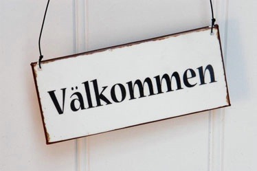 [emaljskylt-välkommen-vit-shabby-chic[2].jpg]