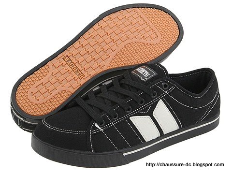 Chaussure DC:chaussure-598010