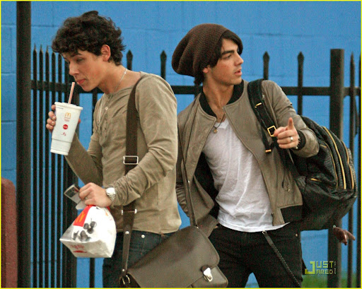 joe-nick-jonas-mcdonalds-mates-02.jpg
