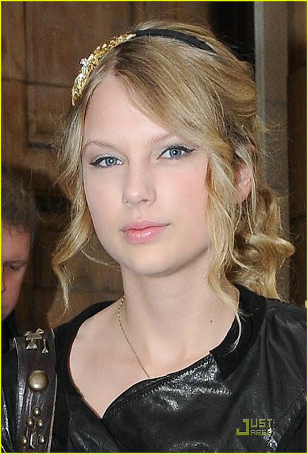 taylor-swift-loves-london-leather-02.jpg