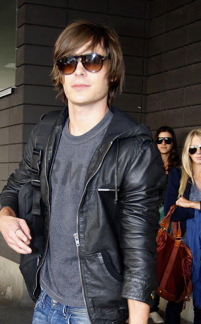 Zac Efron  and his mother at Tegel Airport to catch a flight to Madrid Berlin, Germany - 27.04.09 Credit: WENN.com