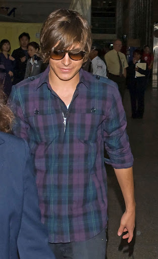 zac-efron-5129-8.jpg