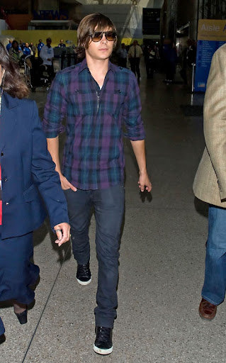zac-efron-5129-6.jpg