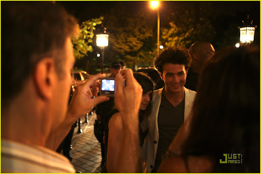 nick-jonas-hs-grad-02.jpg