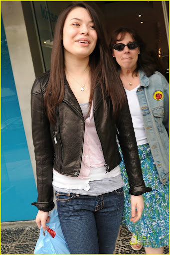 mirandacosgrovekitsoncute