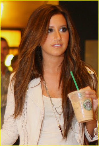 ashley-tisdale-scott-speer-starbucks-04.jpg