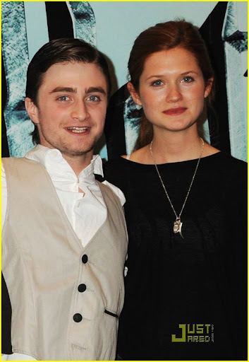 rupert-grint-emma-watson-claridges-couple-01.jpg