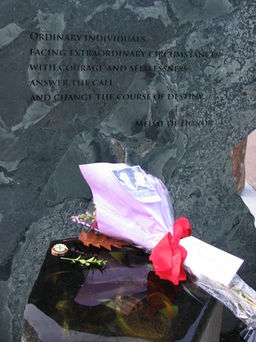 [Medal of Honor 012[2].jpg]