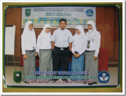 Siswa SMA Pintar Mengikuti Debat Berbahasa Inggris Tingkat Provinsi Riau2