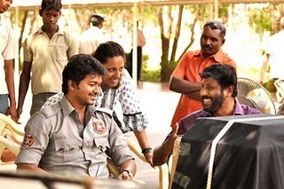 [kaval-vijay-asin-220[5].jpg]