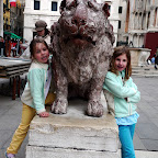 A pair of lions outside the Basilica.