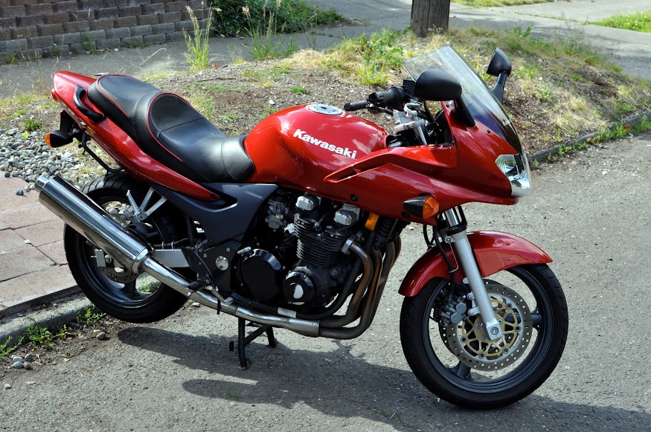 Buy 2001 Kawasaki Zr-7 Sport Touring on 2040-motos