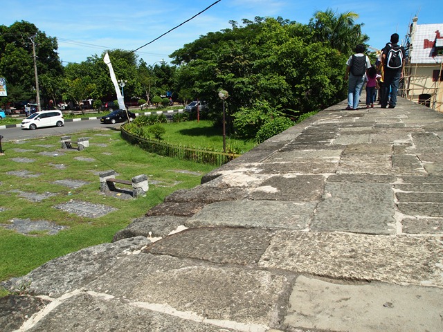 [PB2716083.jpg]