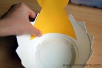 [easterchickbasket-step9[2].jpg]