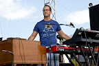 forecastle2010_umprysmagee3_festivalfamily.jpg