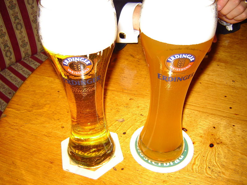 800px-hefeweizen_and_kristallweizen