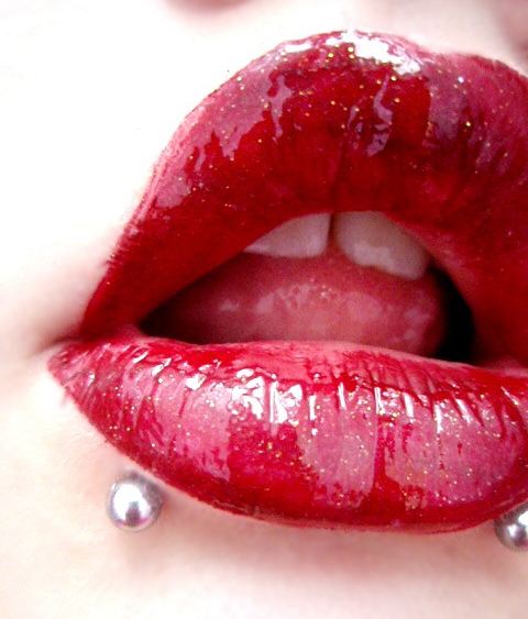 sensual-seductive-lips-7.jpg