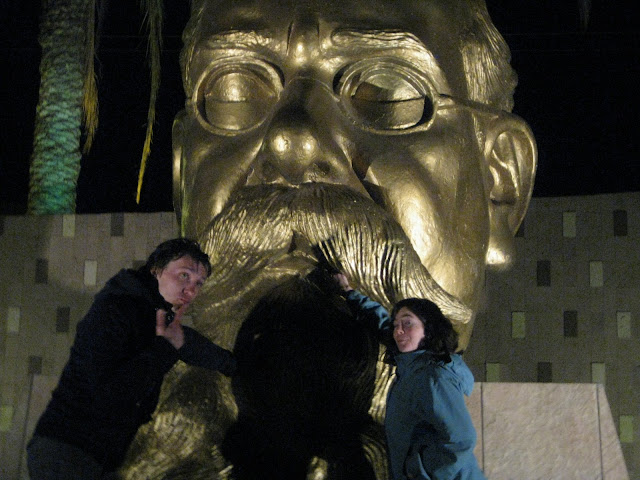 Gold bigass head.