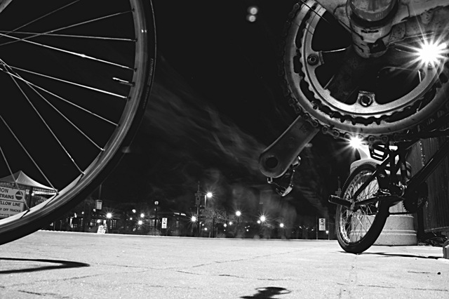[Bike People Blur_lite[7].jpg]