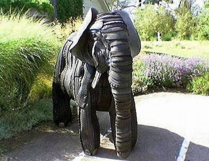 tire-sculptures (9)