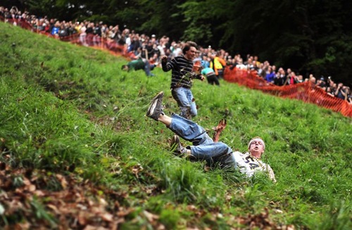 cheese-rolling (2)