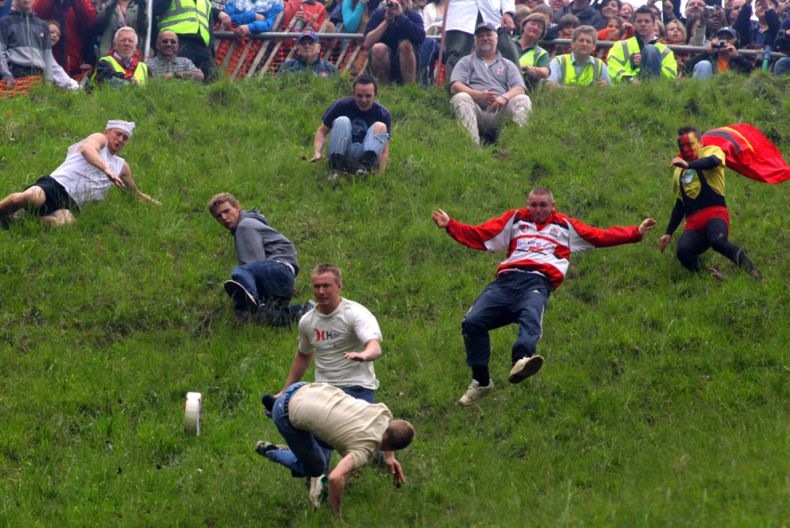 [cheese-rolling (14)[2].jpg]